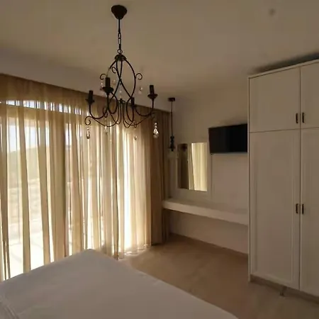 Harmony 1 Apartman Amoopí